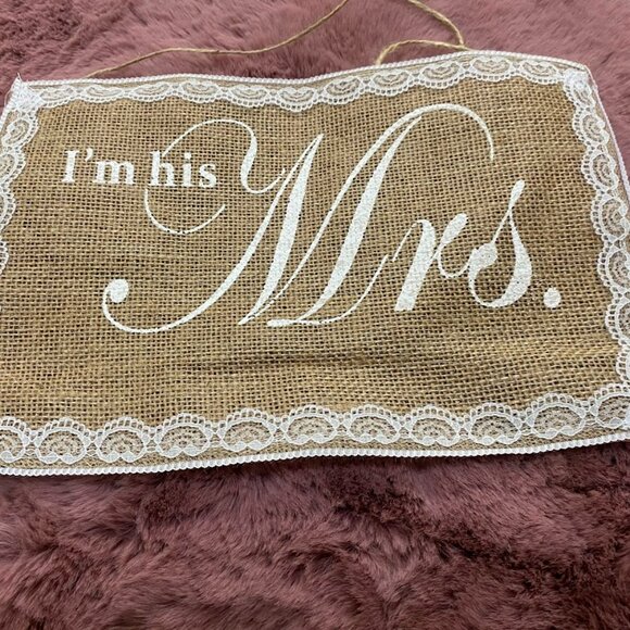 Mr And Mrs Chair Sign - Picture 3 of 6